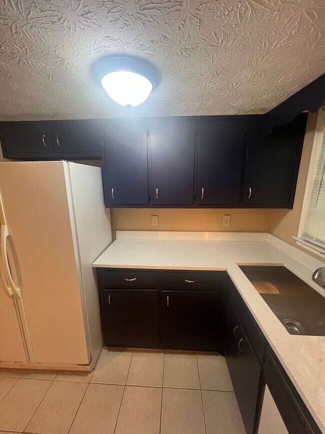 Building Photo - !!!WARNING: AVOID SCAMS CONFIRM RENTAL AT ...