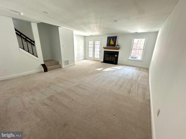 Building Photo - 4713 Columbia Rd