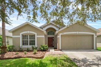 Building Photo - 3 Bedroom 2 Bath Home in Gated Avalon Comm...