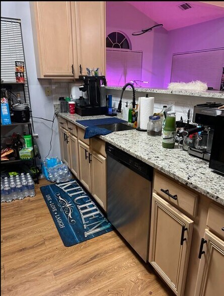 Building Photo - 15604 Everglade Ln