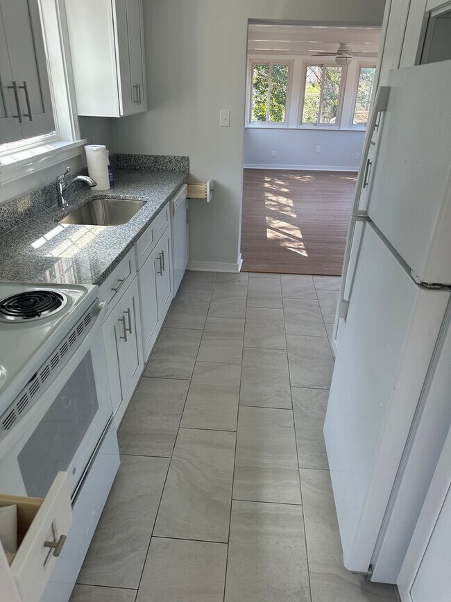 Building Photo - Renovated 3 bedroom 1 bath brick ranch