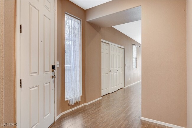 Building Photo - 2104 LeatherBridge Ct