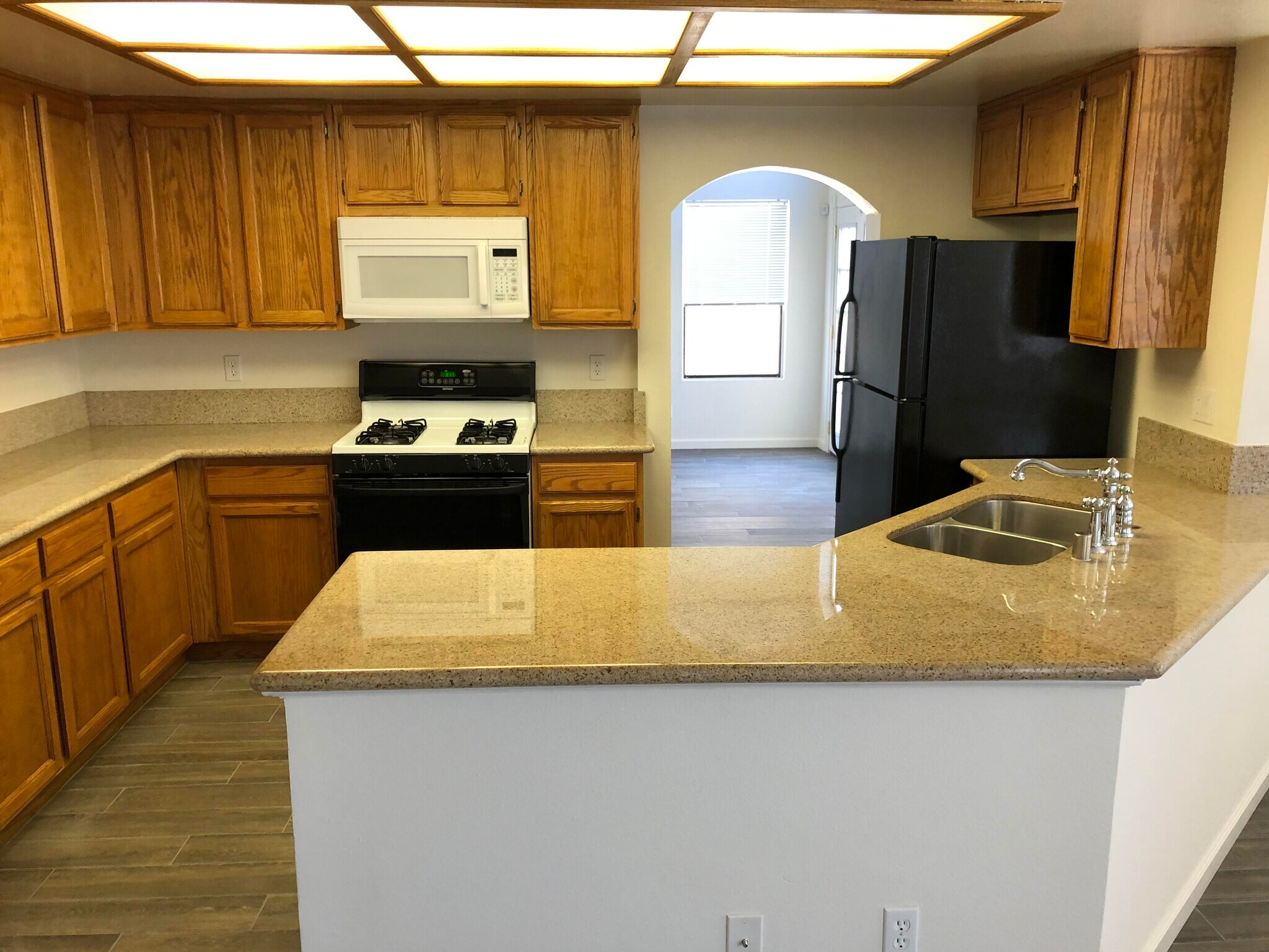 Building Photo - 147 Coventry Dr