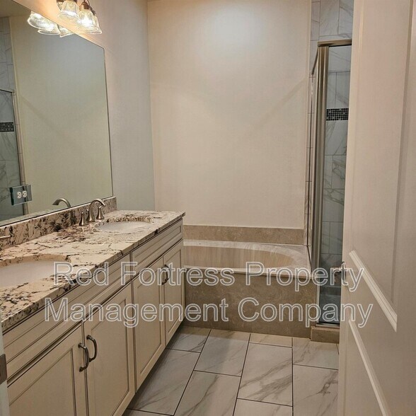 Building Photo - 7963 Bristol Cir