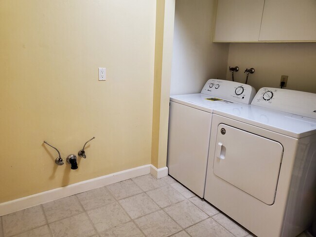 Laundry Room - 23500 Treeview Trl