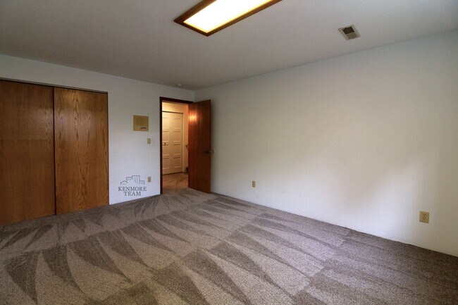 Building Photo - 4 Bedroom, 3 Bath Home in West Richland