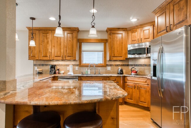 Building Photo - Breck 3-bedroom home with views! 4-6