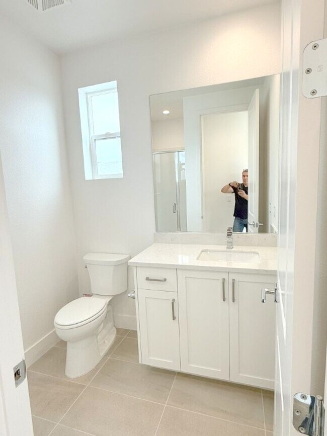 Building Photo - Newly Built ! Be The First To Live Here ! Modern Detached Home In New City Village !