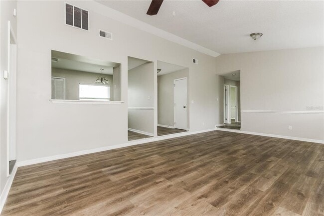 Building Photo - 1517 Colony Ave