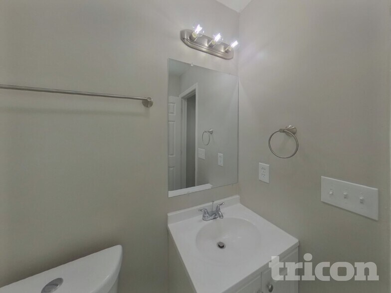 Building Photo - 8501 Milton Morris Dr