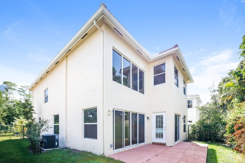 Building Photo - 1117 NW 97th Dr