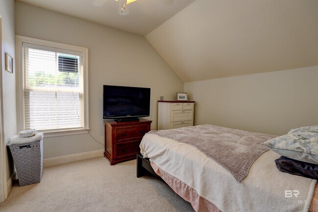 Building Photo - 119 Kensington Ct