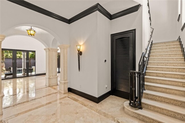 Building Photo - 5838 SW 50th St
