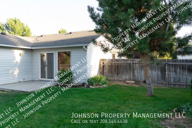 Building Photo - 523 W Halverson St