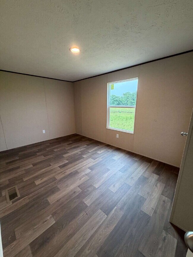 Building Photo - AVAILABLE TO RENT IN REHOBETH