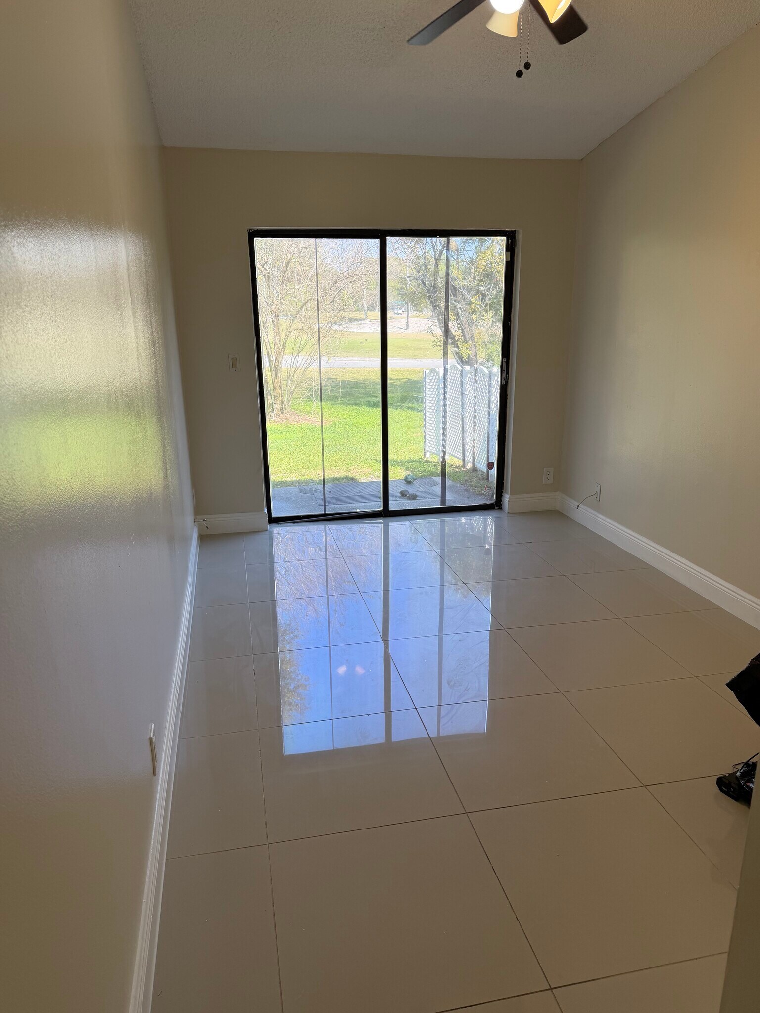 Building Photo - 3648 NW 83rd Ln