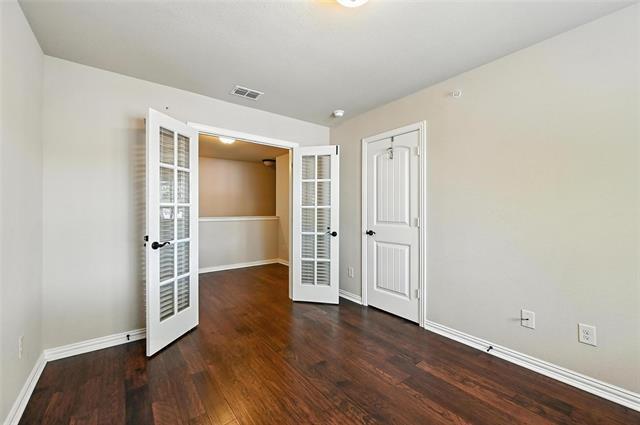 Building Photo - 205 Corinna Ct