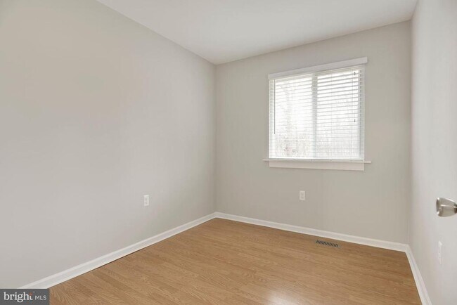 Building Photo - 6401 Woodgreen Cir