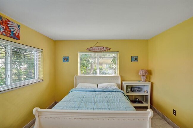 Building Photo - 3406 Robbins Rd