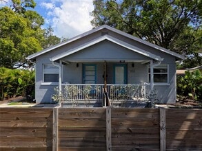 Building Photo - 855 22nd Ave N