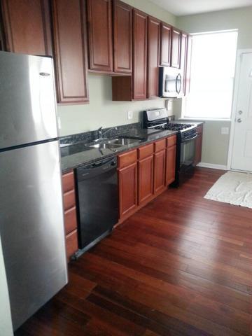 Building Photo - 4614 S. Vincennes, Unit 2N,