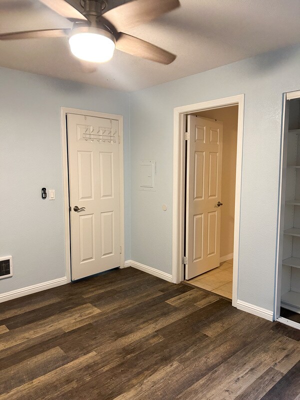 Building Photo - 5252 Orange Ave