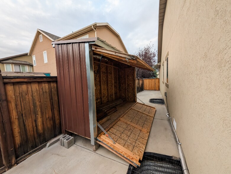 Building Photo - 1795 E Walnut Grove Dr