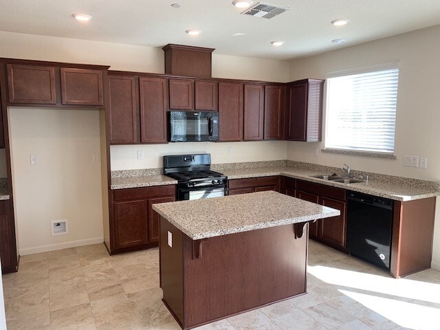 Building Photo - Gated community in Rocklin