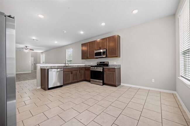 Building Photo - 25937 Northpark Birch Dr