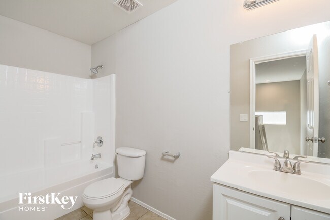 Building Photo - 3131 W Jessica Ln