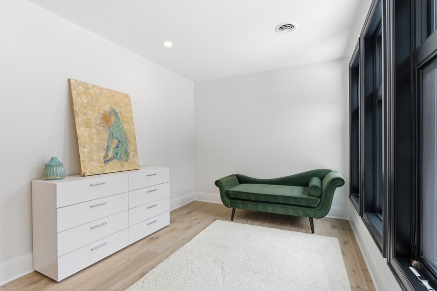 Building Photo - 15 Joshua Rd