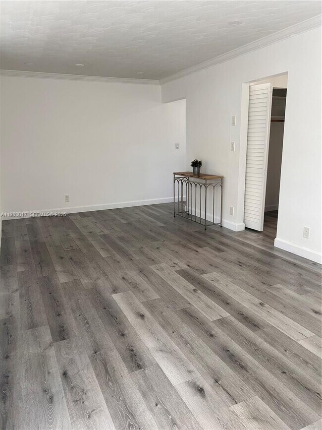 Building Photo - 1019 NE 17th Terrace