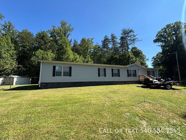 Building Photo - 6456 Back Creek Rd