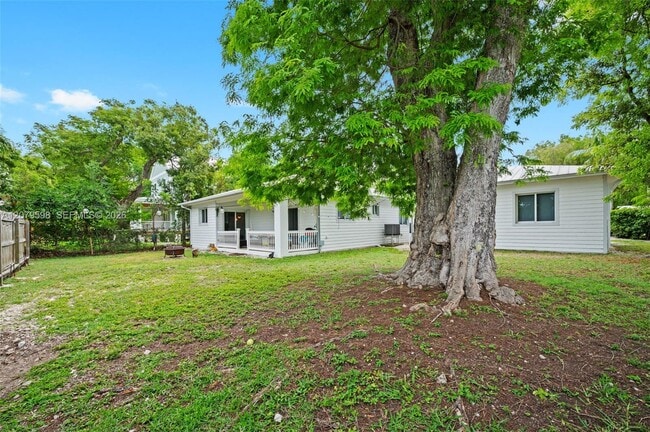 Building Photo - 4 Transylvania Ave