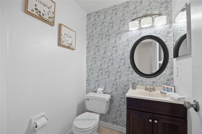 Building Photo - 2116 Cypress Bay Blvd