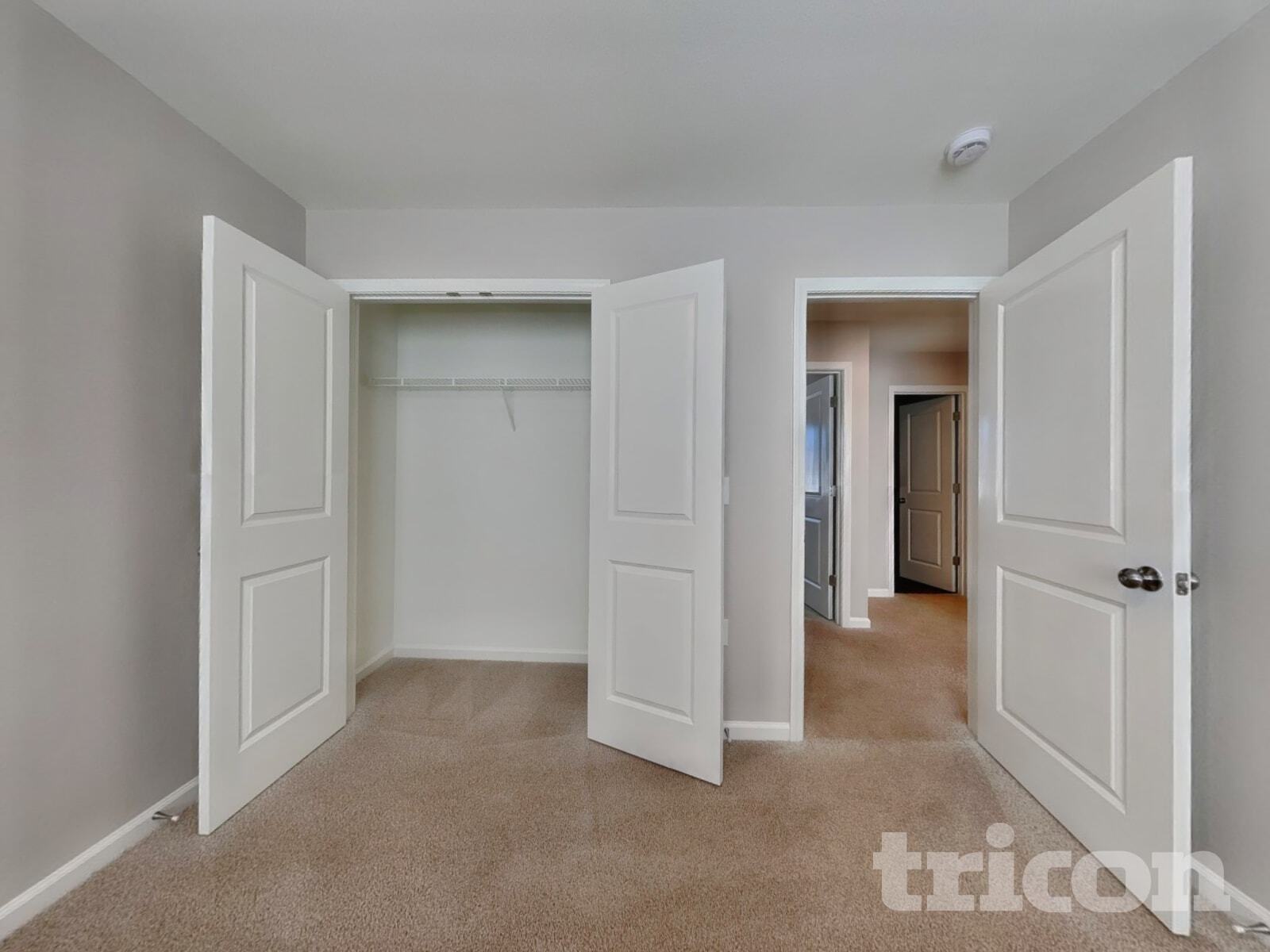 Building Photo - 3079 Stauton Dr