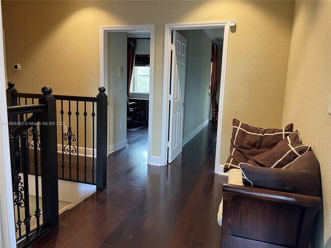 Building Photo - 15471 SW 30th St