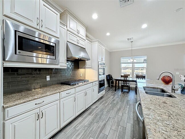 Building Photo - 6006 Anise Dr