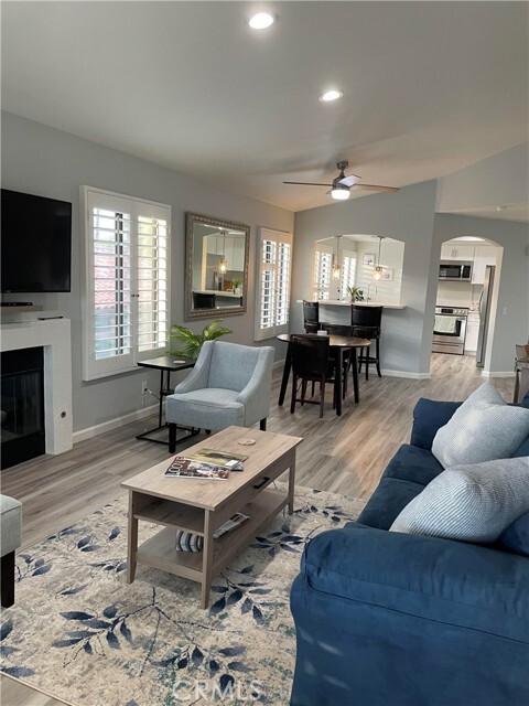 Building Photo - 38399 Nasturtium Way