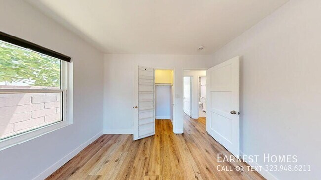 Building Photo - 8214 Laurelgrove Ave