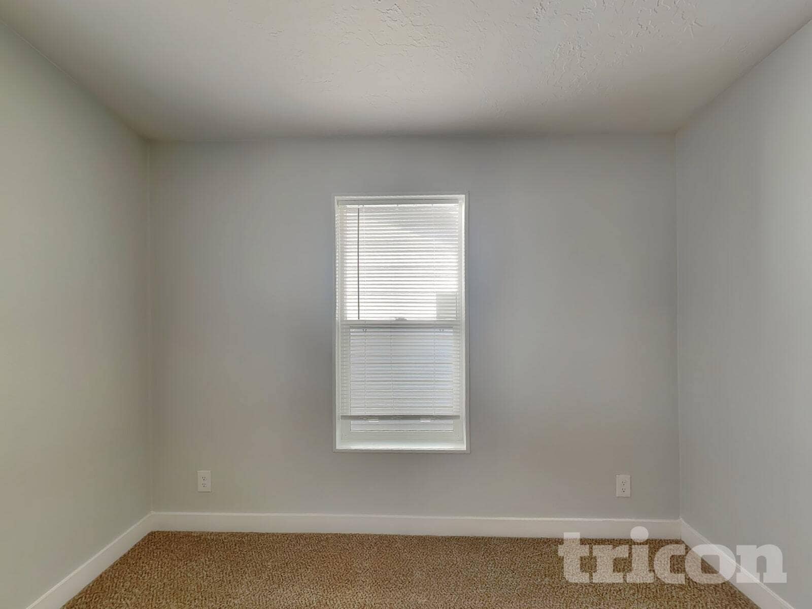 Building Photo - 1299 Mobile St
