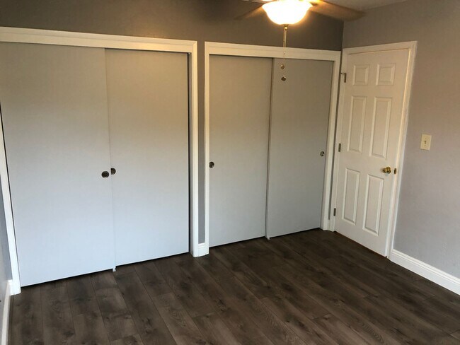 Building Photo - 1 Bed/1 Bath Pacific Beach!