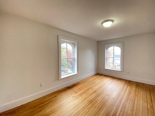 Building Photo - 233 Liberty St