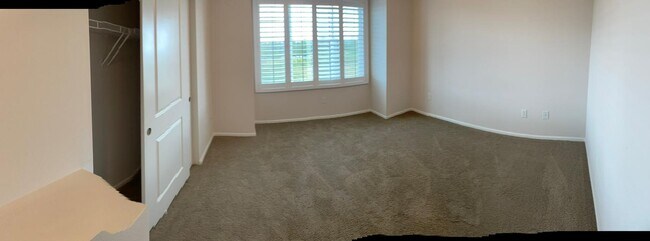 Building Photo - 3507 30th Dr