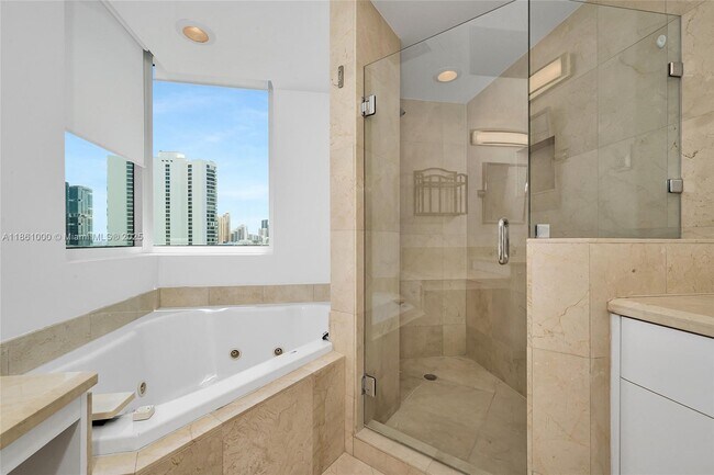 Building Photo - 19400 Turnberry Way