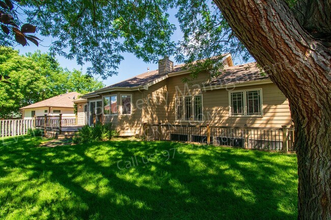 Building Photo - 1223 Red Oak Ct