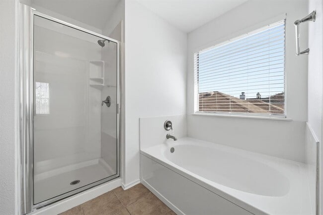 Building Photo - 5712 Zachary Scott St