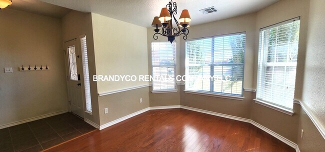 Building Photo - 4209 Maid Marian Cir