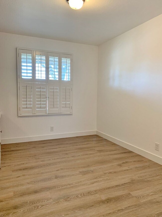 Building Photo - 750 B St