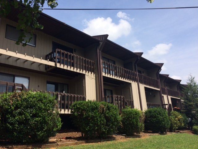 Building Photo - 149 E Highland Rd